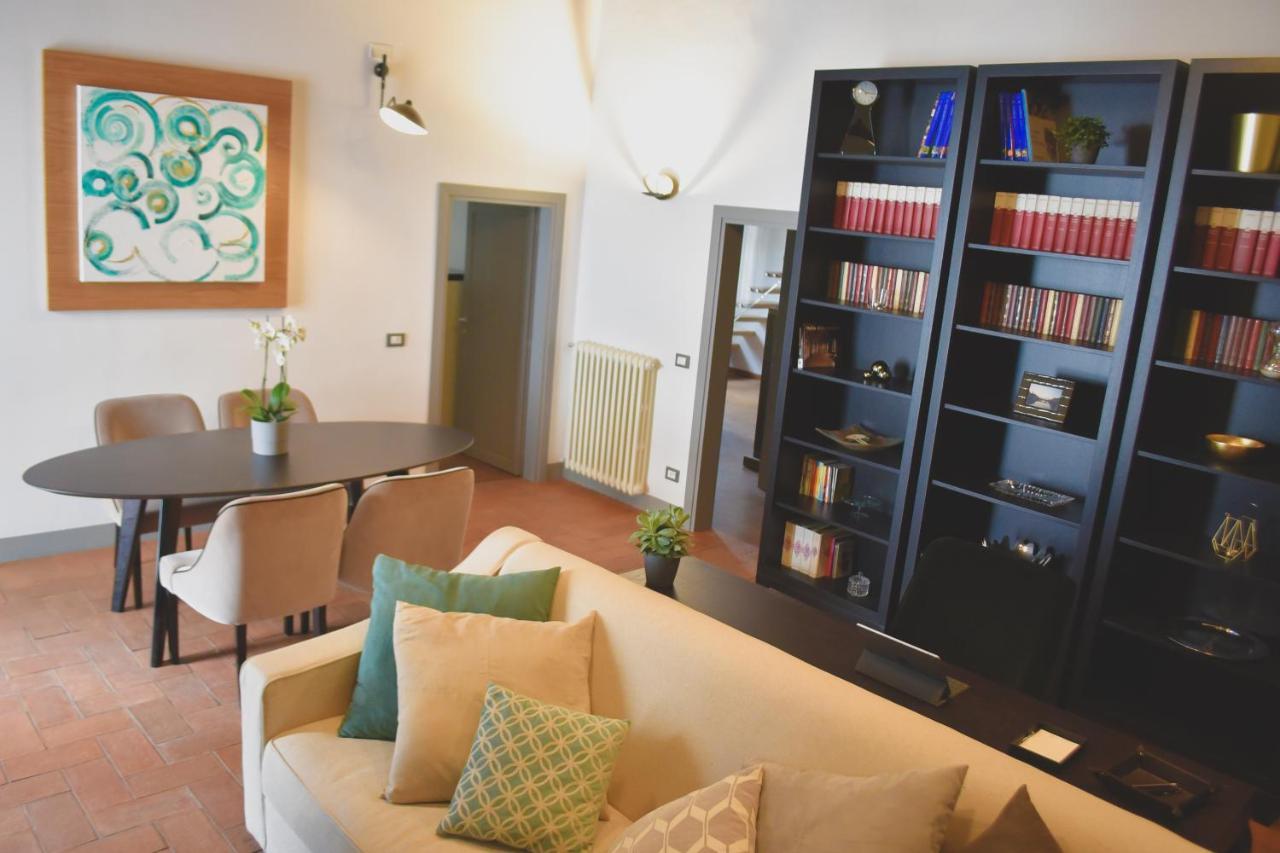 Del Giglio'S Luxury Apartment In Piazza Della Signoria فلورنس المظهر الخارجي الصورة